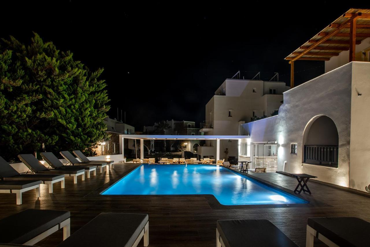 Spiros Aparthotel Naxos City Екстериор снимка